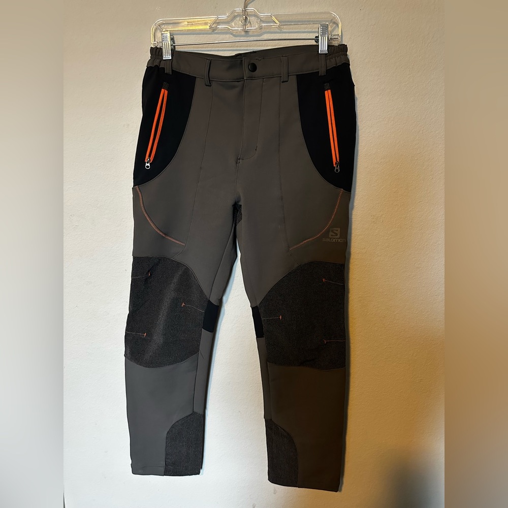 Salomon’s men’s hiking pants grey black bungee ankle